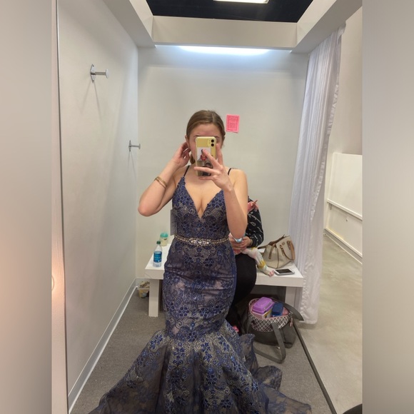 Prom Dress - Picture 2 of 6